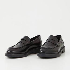 Vagabond Women’s Alex W Leather Loafers